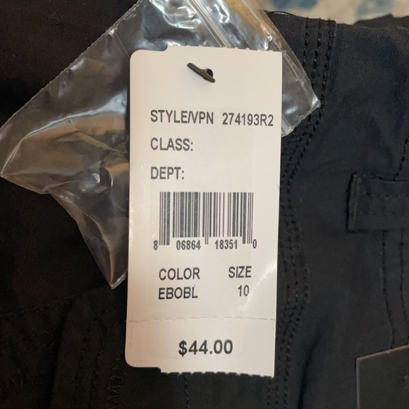 Intro. Weekender Capri (NWT) - Picture 5 of 6